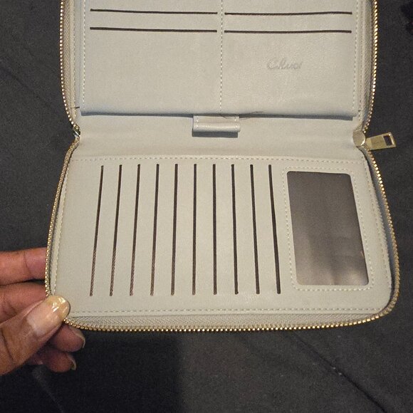 LARGE SIZE : CLUCI GRAY WOMENS 16 SLOT WALLET WRISTLET - Picture 4 of 7